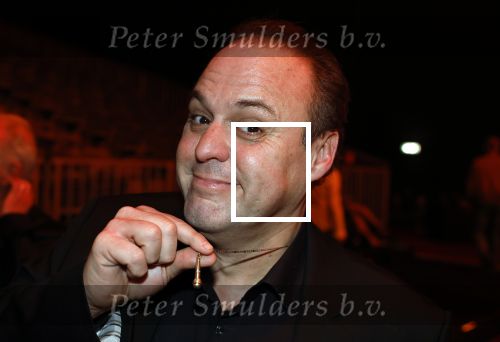 Rotterdam 30 december 2023
Surprise feestje voor Frans Bauer zijn 50e verjaardag in Ahoy. Frans Kwam met zijn vrouw Mariska Bauer en hun zonen Christiaan Frans Jr Lucas en Jan . Frans werd heel emotioneel toen hij aan kwam . In het circus werd er opgetreden door oa Patty Brard Thomas Berge en Emiel Hartkamp.