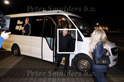 Rotterdam 30 december 2023
Surprise feestje voor Frans Bauer zijn 50e verjaardag in Ahoy. Frans Kwam met zijn vrouw Mariska Bauer en hun zonen Christiaan Frans Jr Lucas en Jan . Frans werd heel emotioneel toen hij aan kwam . In het circus werd er opgetreden door oa Patty Brard Thomas Berge en Emiel Hartkamp.