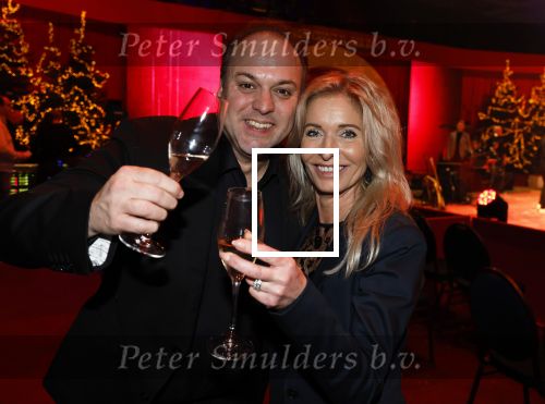 Rotterdam 30 december 2023
Surprise feestje voor Frans Bauer zijn 50e verjaardag in Ahoy. Frans Kwam met zijn vrouw Mariska Bauer en hun zonen Christiaan Frans Jr Lucas en Jan . Frans werd heel emotioneel toen hij aan kwam . In het circus werd er opgetreden door oa Patty Brard Thomas Berge en Emiel Hartkamp.