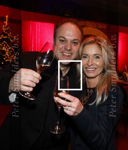 Rotterdam 30 december 2023
Surprise feestje voor Frans Bauer zijn 50e verjaardag in Ahoy. Frans Kwam met zijn vrouw Mariska Bauer en hun zonen Christiaan Frans Jr Lucas en Jan . Frans werd heel emotioneel toen hij aan kwam . In het circus werd er opgetreden door oa Patty Brard Thomas Berge en Emiel Hartkamp.