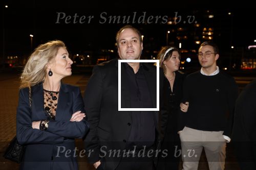 Rotterdam 30 december 2023
Surprise feestje voor Frans Bauer zijn 50e verjaardag in Ahoy. Frans Kwam met zijn vrouw Mariska Bauer en hun zonen Christiaan Frans Jr Lucas en Jan . Frans werd heel emotioneel toen hij aan kwam . In het circus werd er opgetreden door oa Patty Brard Thomas Berge en Emiel Hartkamp.