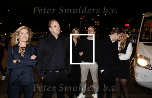 Rotterdam 30 december 2023
Surprise feestje voor Frans Bauer zijn 50e verjaardag in Ahoy. Frans Kwam met zijn vrouw Mariska Bauer en hun zonen Christiaan Frans Jr Lucas en Jan . Frans werd heel emotioneel toen hij aan kwam . In het circus werd er opgetreden door oa Patty Brard Thomas Berge en Emiel Hartkamp.