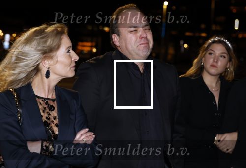 Rotterdam 30 december 2023
Surprise feestje voor Frans Bauer zijn 50e verjaardag in Ahoy. Frans Kwam met zijn vrouw Mariska Bauer en hun zonen Christiaan Frans Jr Lucas en Jan . Frans werd heel emotioneel toen hij aan kwam . In het circus werd er opgetreden door oa Patty Brard Thomas Berge en Emiel Hartkamp.