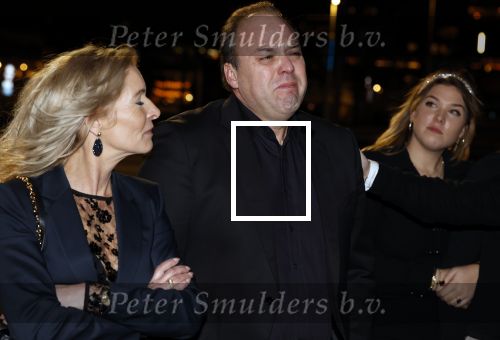 Rotterdam 30 december 2023
Surprise feestje voor Frans Bauer zijn 50e verjaardag in Ahoy. Frans Kwam met zijn vrouw Mariska Bauer en hun zonen Christiaan Frans Jr Lucas en Jan . Frans werd heel emotioneel toen hij aan kwam . In het circus werd er opgetreden door oa Patty Brard Thomas Berge en Emiel Hartkamp.