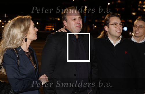 Rotterdam 30 december 2023
Surprise feestje voor Frans Bauer zijn 50e verjaardag in Ahoy. Frans Kwam met zijn vrouw Mariska Bauer en hun zonen Christiaan Frans Jr Lucas en Jan . Frans werd heel emotioneel toen hij aan kwam . In het circus werd er opgetreden door oa Patty Brard Thomas Berge en Emiel Hartkamp.