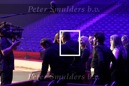 Rotterdam 30 december 2023
Surprise feestje voor Frans Bauer zijn 50e verjaardag in Ahoy. Frans Kwam met zijn vrouw Mariska Bauer en hun zonen Christiaan Frans Jr Lucas en Jan . Frans werd heel emotioneel toen hij aan kwam . In het circus werd er opgetreden door oa Patty Brard Thomas Berge en Emiel Hartkamp.