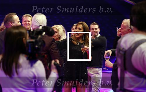 Rotterdam 30 december 2023
Surprise feestje voor Frans Bauer zijn 50e verjaardag in Ahoy. Frans Kwam met zijn vrouw Mariska Bauer en hun zonen Christiaan Frans Jr Lucas en Jan . Frans werd heel emotioneel toen hij aan kwam . In het circus werd er opgetreden door oa Patty Brard Thomas Berge en Emiel Hartkamp.