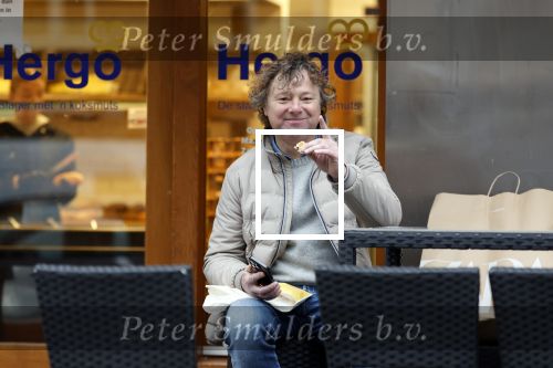 Amsterdam 23 december 2023
Frits Sissing eet een broodje bij de Hergo