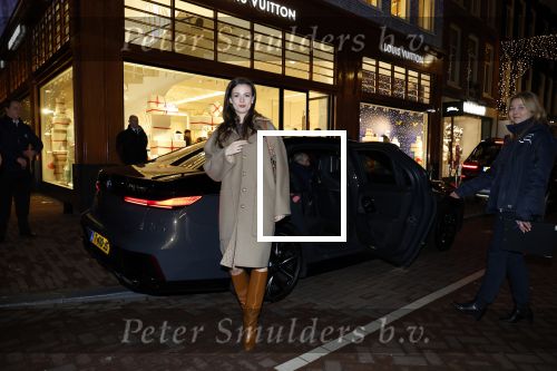 Amsterdam 14 december 2023
Opening van de nieuwe Louis Vuitton winkel op de pc Hooftstraat.
Alle gasten werden met luxe BMW \'s gebracht. Gaite Jansen