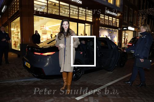Amsterdam 14 december 2023
Opening van de nieuwe Louis Vuitton winkel op de pc Hooftstraat.
Alle gasten werden met luxe BMW \'s gebracht. Gaite Jansen