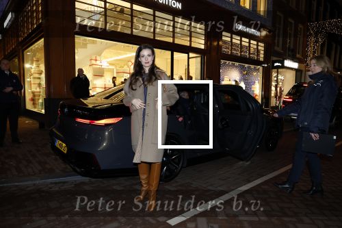 Amsterdam 14 december 2023
Opening van de nieuwe Louis Vuitton winkel op de pc Hooftstraat.
Alle gasten werden met luxe BMW \'s gebracht. Gaite Jansen