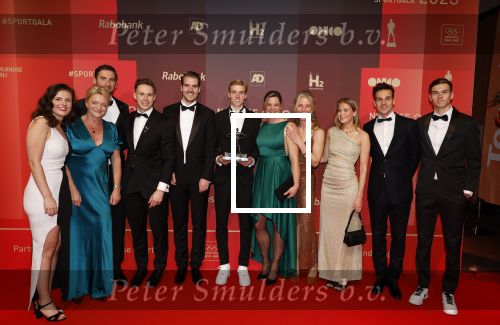 Utrecht 20 december 2023
Sportman / sportvrouw van jaar gala . Harrie Lavreysen met zijn management
