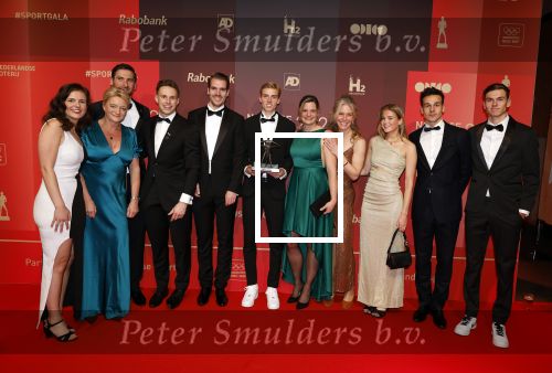 Utrecht 20 december 2023
Sportman / sportvrouw van jaar gala . Harrie Lavreysen met zijn management