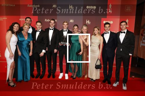 Utrecht 20 december 2023
Sportman / sportvrouw van jaar gala . Harrie Lavreysen met zijn management