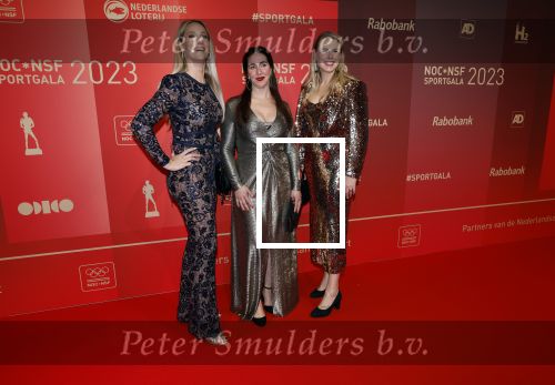Utrecht 20 december 2023
Sportman / sportvrouw van jaar gala . Helene Hendriks met vriendinnen