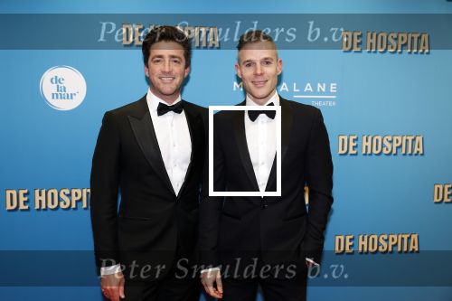 Amsterdam 4 december 2023
Premiere de hospita in het nieuwe delamar theater. Hugo Kennis en Thomas Cammaert