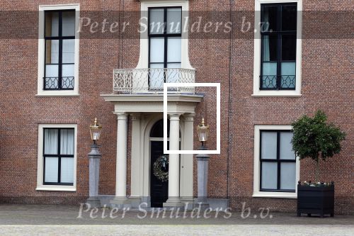 Den Haag 22 december 2023
Fotouurtje met Koning Willem Alexander Koningin Maxima Prinses Amalia Prinses Alexia Prinses Ariane en hun hondje Mambo bij Huis ten Bosch .