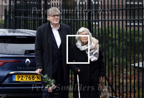 Amsterdam 27 december 2023
Afscheidsdienst / begrafenis Linda v Dyck (Dijk) op Zorgvlied. Jeroen Krabbe en zijn vrouw Herma