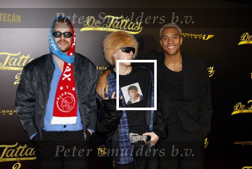 Amsterdam 12 december 2023
Premiere de tata\'s in Tuschinski. Julius met vrienden