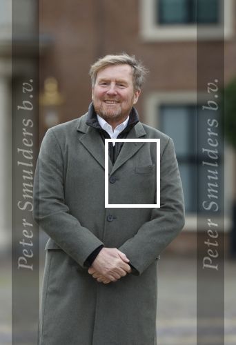 Den Haag 22 december 2023
Fotouurtje met Koning Willem Alexander Koningin Maxima Prinses Amalia Prinses Alexia Prinses Ariane en hun hondje Mambo bij Huis ten Bosch .