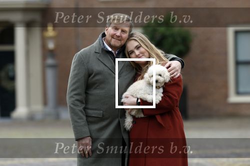 Den Haag 22 december 2023
Fotouurtje met Koning Willem Alexander Koningin Maxima Prinses Amalia Prinses Alexia Prinses Ariane en hun hondje Mambo bij Huis ten Bosch .