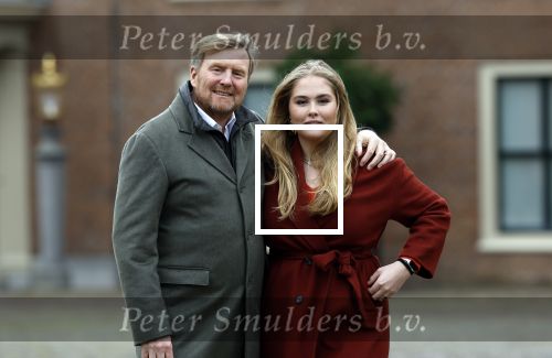 Den Haag 22 december 2023
Fotouurtje met Koning Willem Alexander Koningin Maxima Prinses Amalia Prinses Alexia Prinses Ariane en hun hondje Mambo bij Huis ten Bosch .