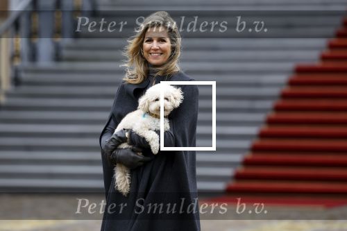 Den Haag 22 december 2023
Fotouurtje met Koning Willem Alexander Koningin Maxima Prinses Amalia Prinses Alexia Prinses Ariane en hun hondje Mambo bij Huis ten Bosch .