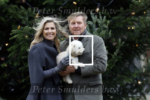 Den Haag 22 december 2023
Fotouurtje met Koning Willem Alexander Koningin Maxima Prinses Amalia Prinses Alexia Prinses Ariane en hun hondje Mambo bij Huis ten Bosch .