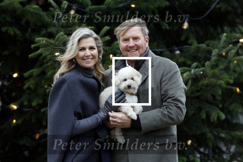 Den Haag 22 december 2023
Fotouurtje met Koning Willem Alexander Koningin Maxima Prinses Amalia Prinses Alexia Prinses Ariane en hun hondje Mambo bij Huis ten Bosch .