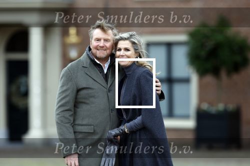 Den Haag 22 december 2023
Fotouurtje met Koning Willem Alexander Koningin Maxima Prinses Amalia Prinses Alexia Prinses Ariane en hun hondje Mambo bij Huis ten Bosch .