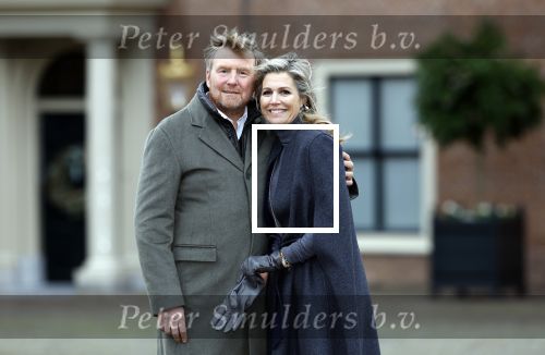 Den Haag 22 december 2023
Fotouurtje met Koning Willem Alexander Koningin Maxima Prinses Amalia Prinses Alexia Prinses Ariane en hun hondje Mambo bij Huis ten Bosch .