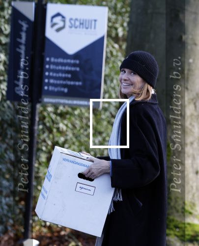 Huizen 1 december 2023
Leontine Ruiters tijdens verhuizing naar haar nieuwe huis.
