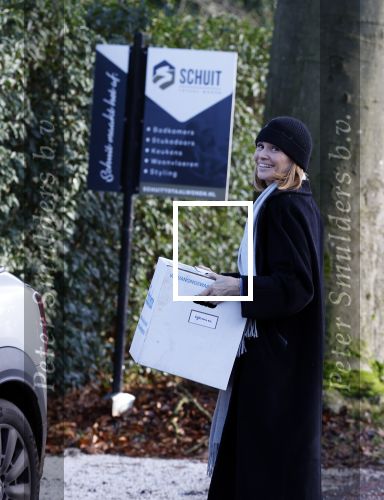 Huizen 1 december 2023
Leontine Ruiters tijdens verhuizing naar haar nieuwe huis.