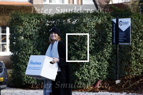 Huizen 1 december 2023
Leontine Ruiters tijdens verhuizing naar haar nieuwe huis.