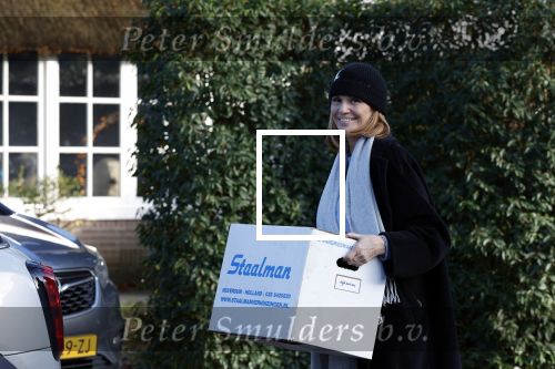 Huizen 1 december 2023
Leontine Ruiters tijdens verhuizing naar haar nieuwe huis.