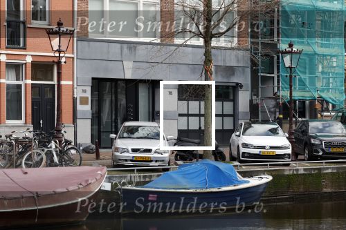 Amsterdam 15 16 17 en 18 december 2023
Lil kleine bij zijn huis op de grachten van Amsterdam.