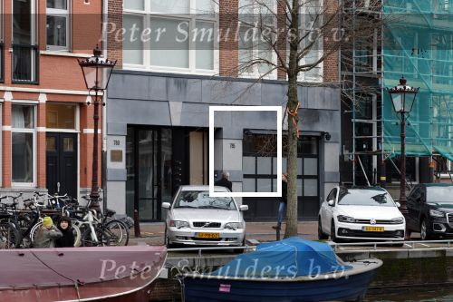 Amsterdam 15 16 17 en 18 december 2023
Lil kleine bij zijn huis op de grachten van Amsterdam.