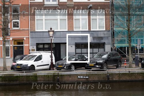 Amsterdam 15 16 17 en 18 december 2023
Lil kleine bij zijn huis op de grachten van Amsterdam.