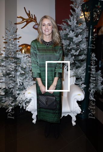 Amsterdam 20 december 2023
Premiere kerstcircus in Carre. Liza Sips met man