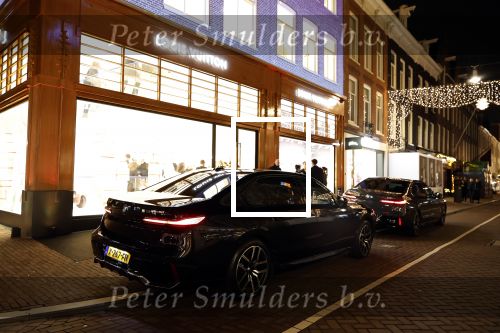 Amsterdam 14 december 2023
Opening van de nieuwe Louis Vuitton winkel op de pc Hooftstraat.
Alle gasten werden met luxe BMW \'s gebracht.