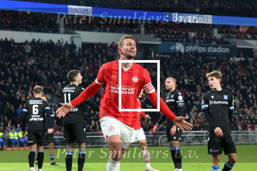 Eindhoven, 7 December 2023
Kompetitiewedstrijd PSV-SC Heerenveen, eindstand 2-0
Luuk de Jong scoort 2-0 die door een handsbal wordt afgekeurd