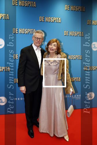 Amsterdam 4 december 2023
Premiere de hospita in het nieuwe delamar theater. marijke Helwegen met man harrie