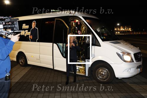 Rotterdam 30 december 2023
Surprise feestje voor Frans Bauer zijn 50e verjaardag in Ahoy. Frans Kwam met zijn vrouw Mariska Bauer en hun zonen Christiaan Frans Jr Lucas en Jan . Frans werd heel emotioneel toen hij aan kwam . In het circus werd er opgetreden door oa Patty Brard Thomas Berge en Emiel Hartkamp.