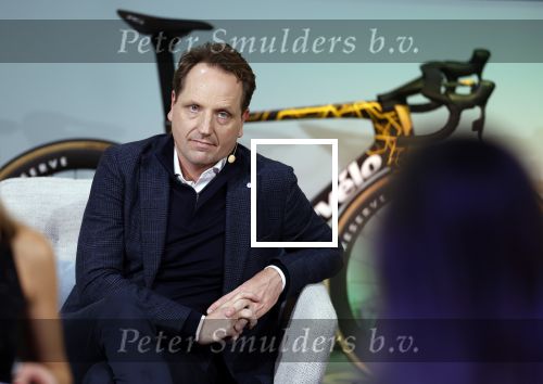 Amsterdam 21 december 2023
Presentatie nieuwe ploeg Visma Lease a Bike bij Move in Amsterdam. Merijn Zeeman