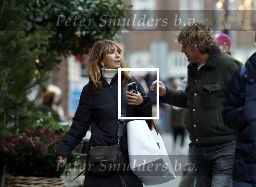Amsterdam 23 december 2023
Nada v Nie doet samen met haar man kerstinkopen in Amsterdam zuid.