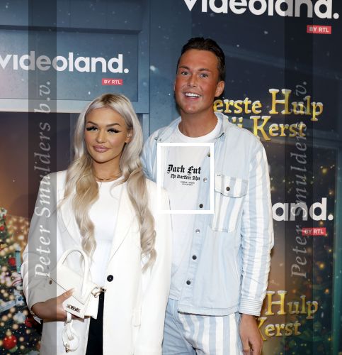 Amsterdam 6 december 2023
Premiere eerste hulp bij kerst  in Pathe Noord van Videoland. Nick Eshuis en Brenda Westers