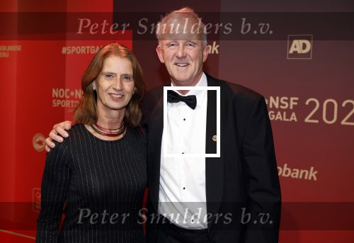 Utrecht 20 december 2023
Sportman / sportvrouw van jaar gala . Nico Rienks met vrouw