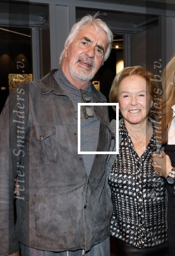 Amsterdam 8 december 2023
Masters of Luxury in de RAI. Nina Brink met Pieter Storms en haar dochter