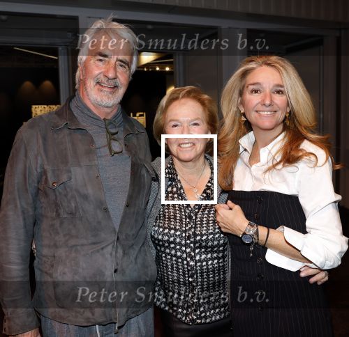 Amsterdam 8 december 2023
Masters of Luxury in de RAI. Nina Brink met Pieter Storms en haar dochter