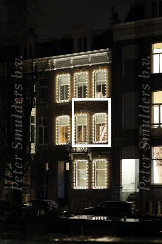Amsterdam 12 december 2023
Het huis van Olcay Gulsen in kerstverlichting